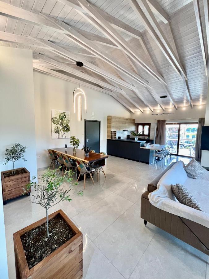 Emily Apartments Νυδρί Εξωτερικό φωτογραφία