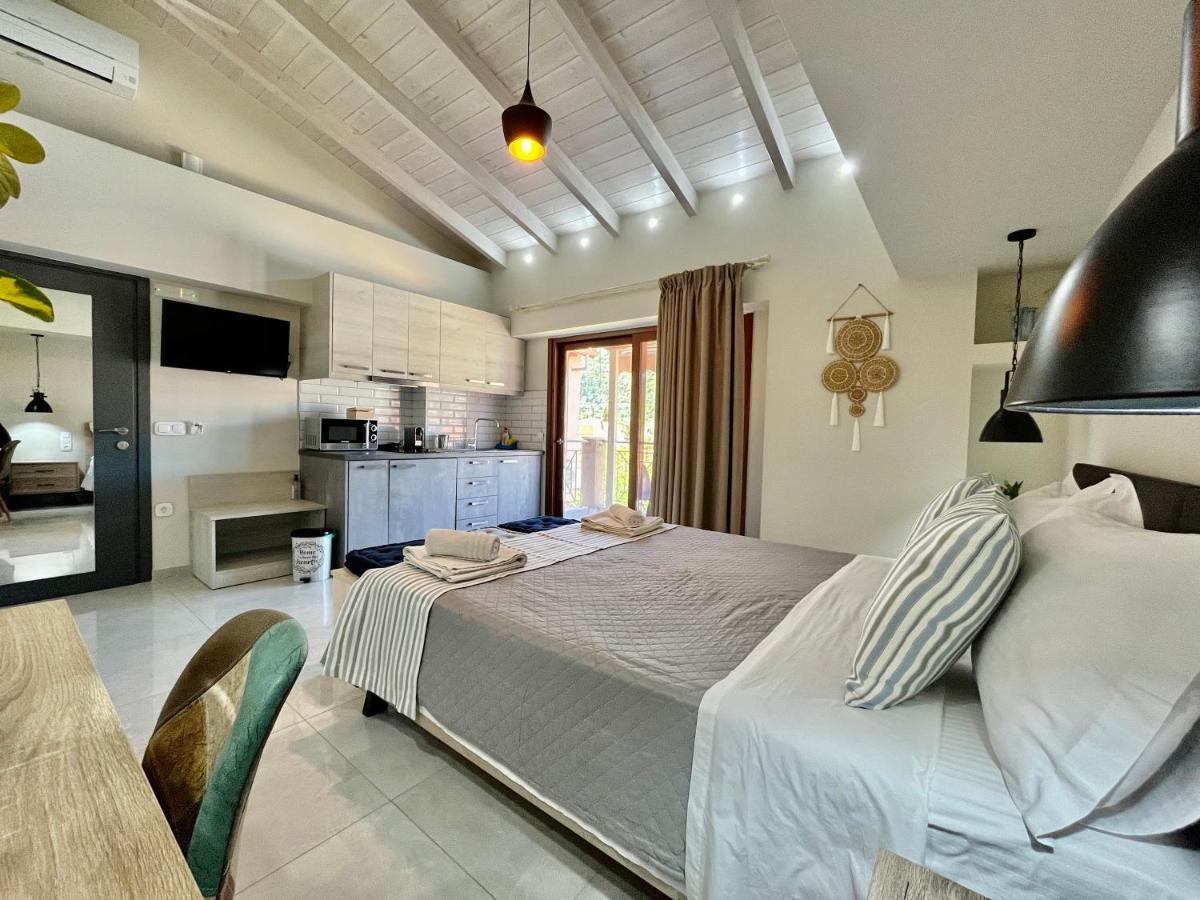 Emily Apartments Νυδρί Εξωτερικό φωτογραφία