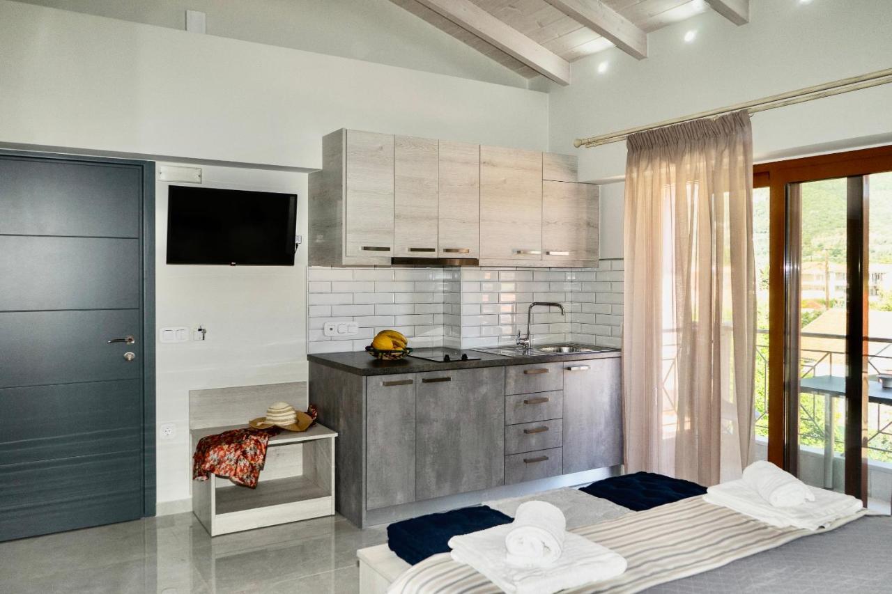 Emily Apartments Νυδρί Εξωτερικό φωτογραφία