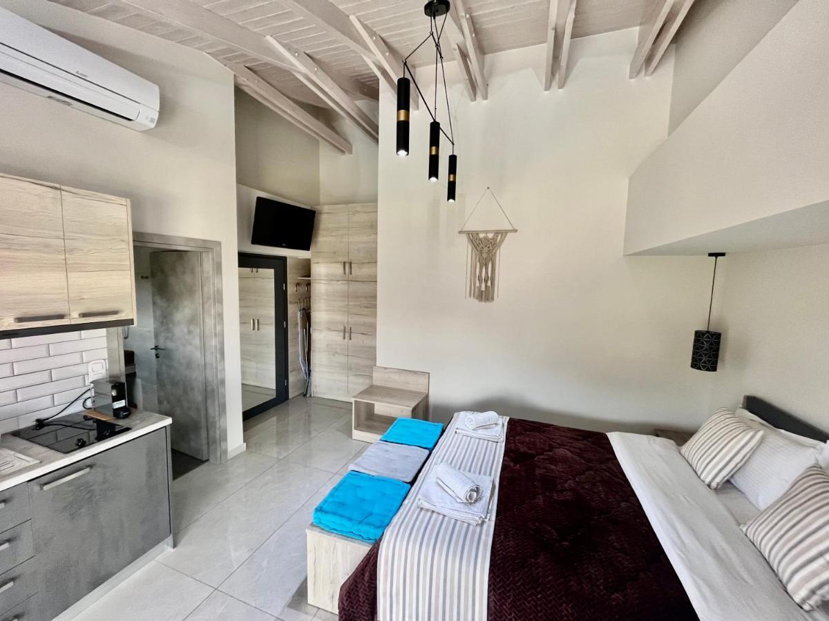Emily Apartments Νυδρί Εξωτερικό φωτογραφία